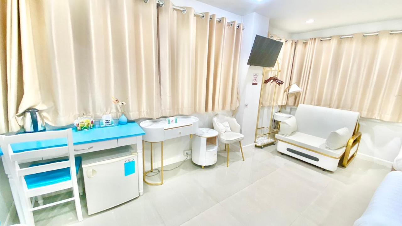 Abcyq Hotel Bangkok Buitenkant foto