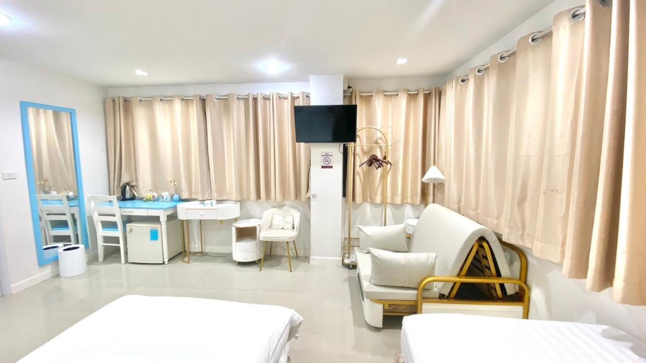 Abcyq Hotel Bangkok Buitenkant foto
