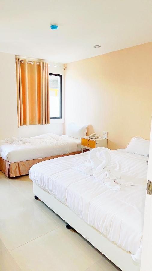 Abcyq Hotel Bangkok Buitenkant foto
